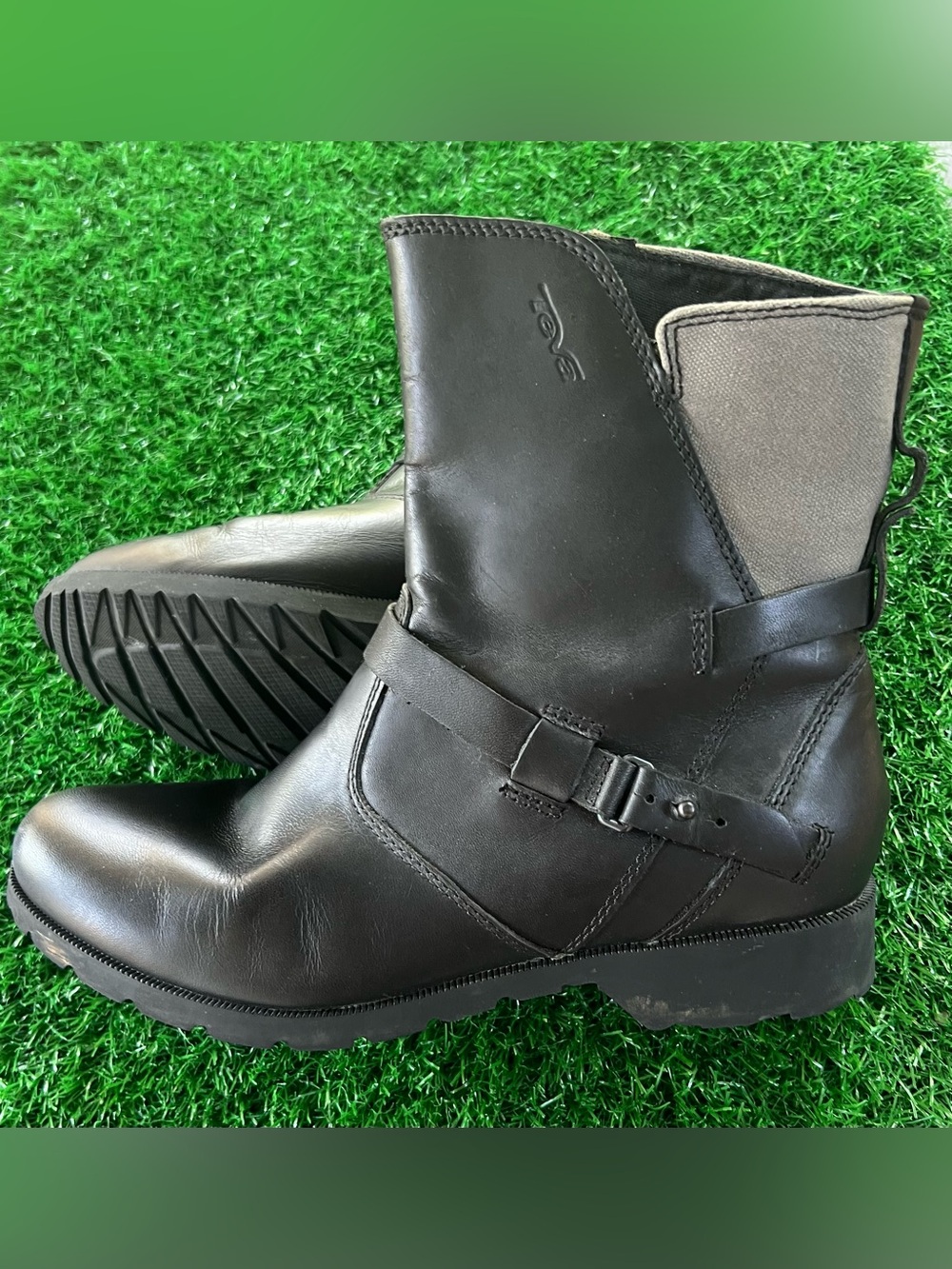 Teva De La Vina Low Leather Boots 8.5